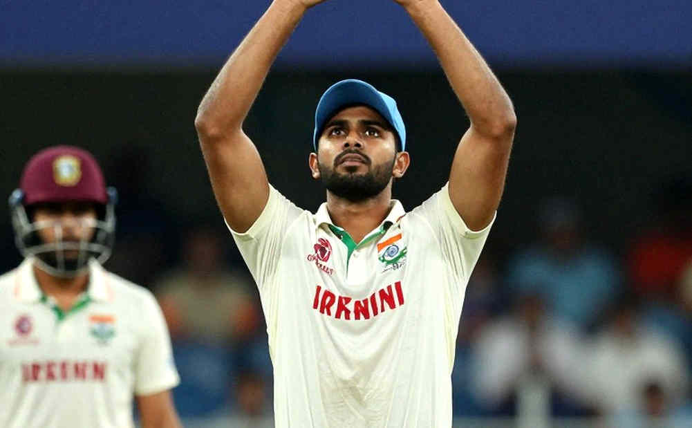 হারমানপ্রীত থেকে মান্ধানা: ফাটল নয়, ফাঁক—ভারতীয় মহিলা ক্রিকেটের নেতৃত্ব-হস্তান্তরের ফ্রেম-বাই-ফ্রেম পাঠ