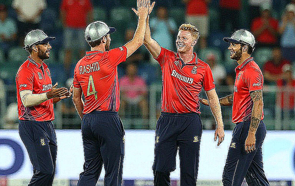 শেরে বাংলা স্টেডিয়ামের খালি চেয়ারগুলো এখনো গান গায়: ঢাকা প্রিমিয়ার লিগের প্রথম পর্ব শেষে যে তিনটি সত্যযন্ত্র বাজতে শুরু করেছে শেরে বাংলা স্টেডিয়ামের খালি চেয়ারগুলো এখনো গান গায়: ঢাকা প্রিমিয়ার লিগের প্রথম পর্ব শেষে যে তিনটি সত্যযন্ত্র বাজতে শুরু করেছে