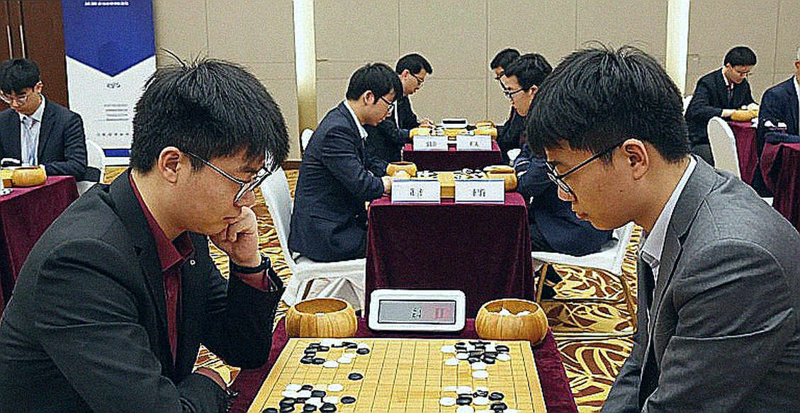 প্রাগের গেম, সমরখন্দের শিরোনাম: ChessBase Magazine #225 আর চেস-প্রশিক্ষণের ছায়া-অর্থনীতি