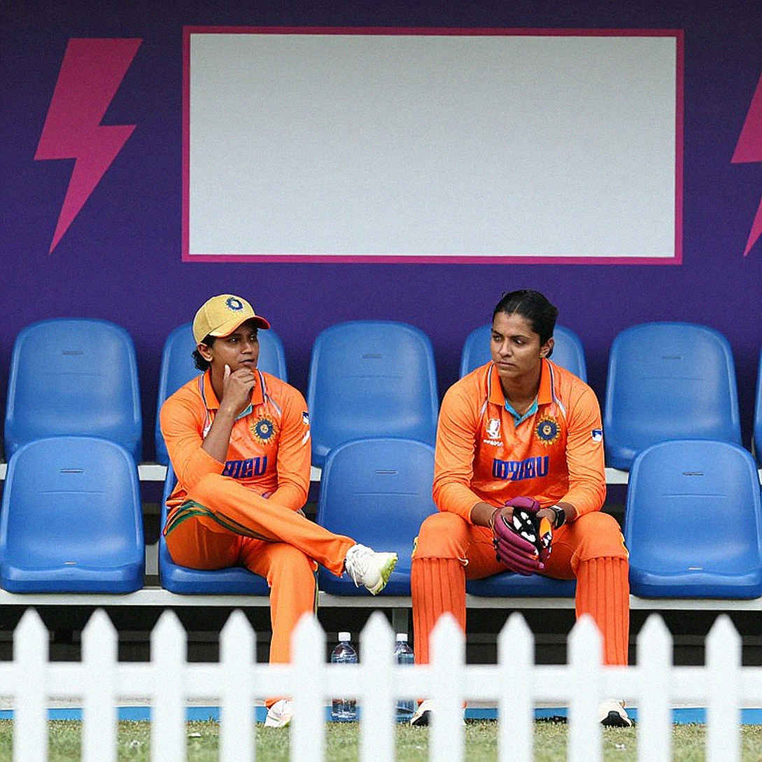 ফাঁকা গ্যালারির স্কোরলাইন: যে বিশ্বকাপ বাংলাদেশ ছেড়ে দুবাইয়ের নীরবতায় নতুন ভাষা শিখল