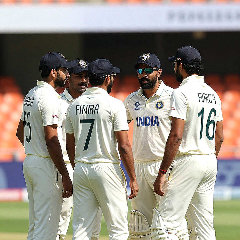 ৩৪তম ওভারের খতিয়ান: এশিয়ার মিডল ওভারে বাংলাদেশের টেম্পো কোথায় ভাঙে