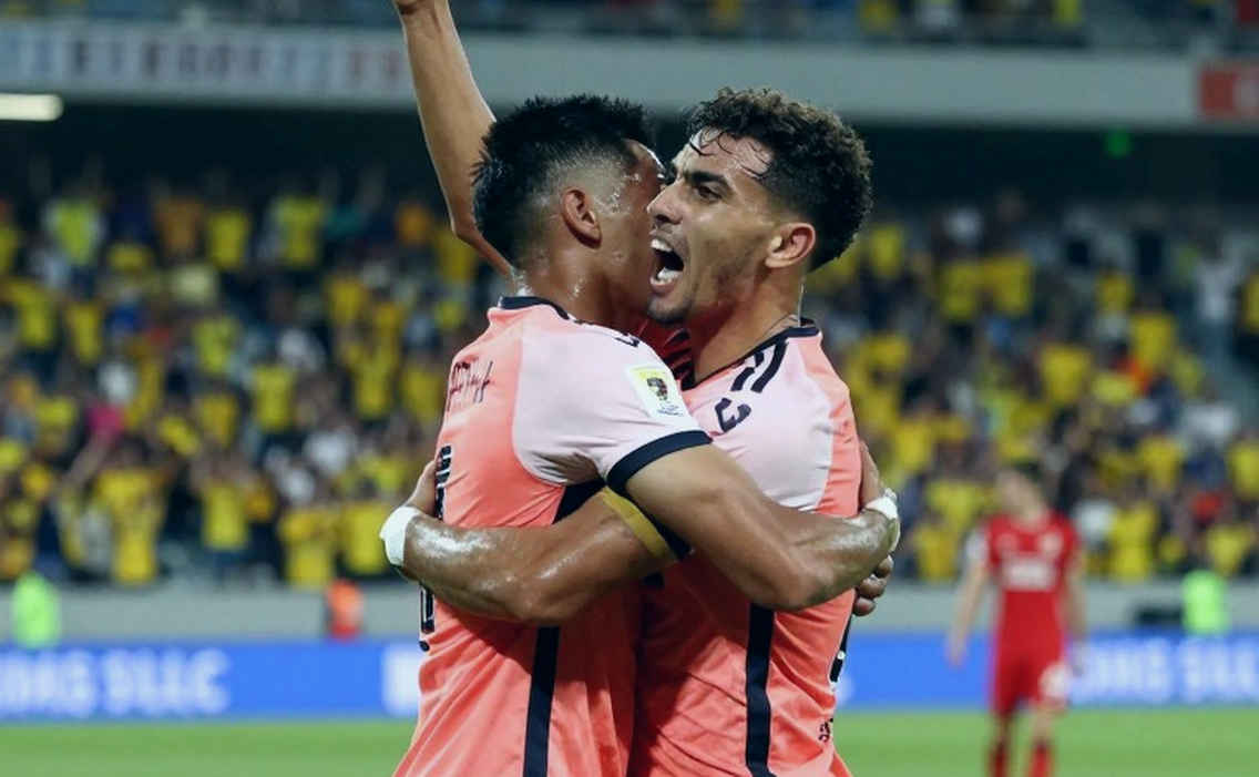 Domain Conflict: A Football Transfer Analyst's Inability to Produce a Blockchain Article from a Criminal-Justice Source Domain Conflict: A Football Transfer Analyst's Inability to Produce a Blockchain Article from a Criminal-Justice Source